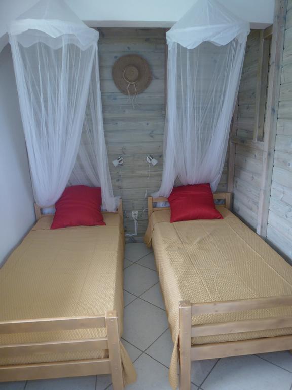 Kreyol Lodges - Suite Kayou Deshaies Bagian luar foto